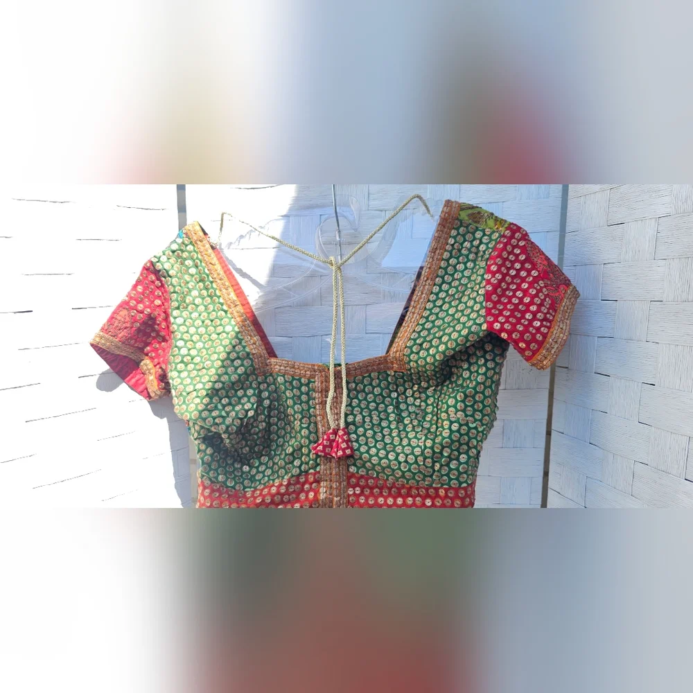 Colorful Patchwork Crop Top - Picture 3 of 7